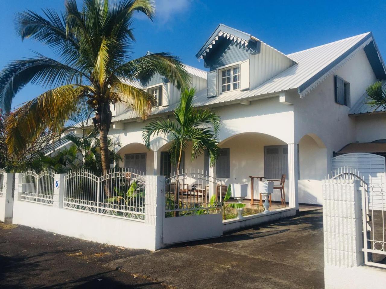 Le Caillou Blanc Bed and Breakfast Saint-Paul Exteriör bild
